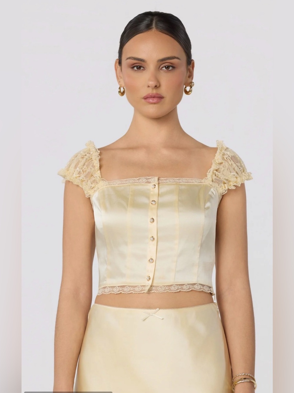 ASTR The Label Elliana Lace Sleeve Satin Top NWT Size M Butter Yellow